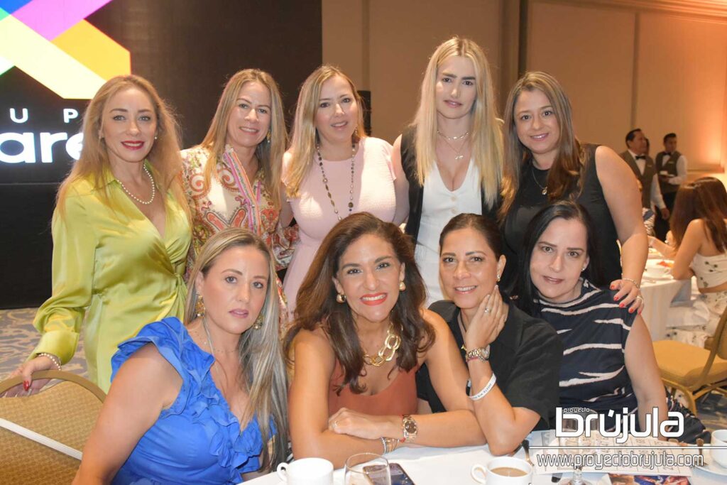 22 LORENA HERRERA, XIMENA OLIVAR, JANET LEóN, MARILA ANA LUISA Y