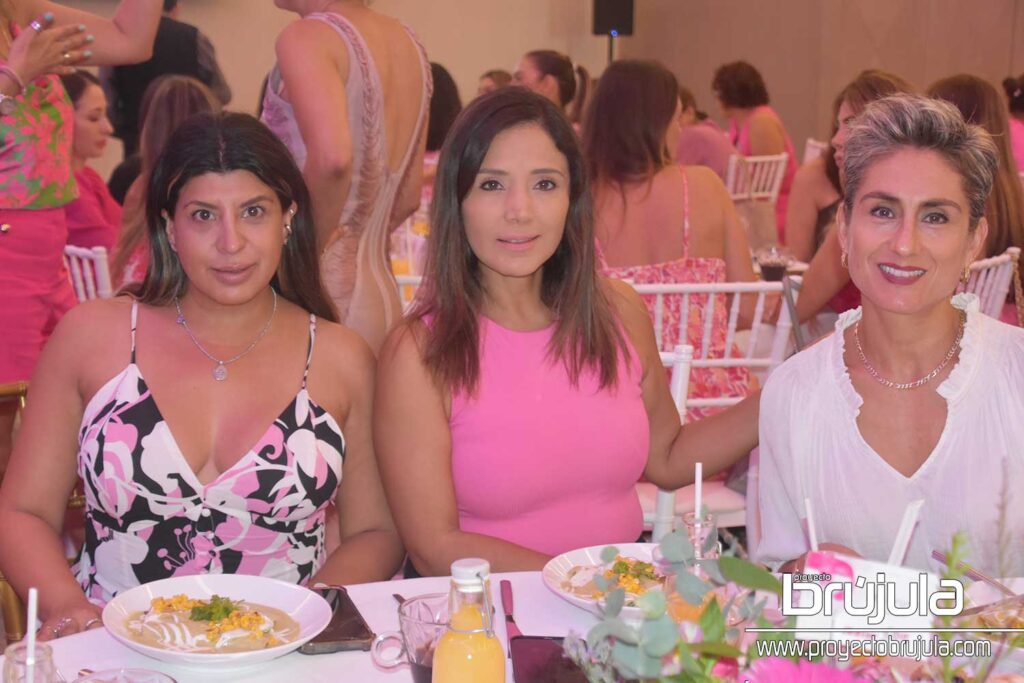 25 NORMA RAMíREZ, CITLALI POVEDANO Y LETY CORREA