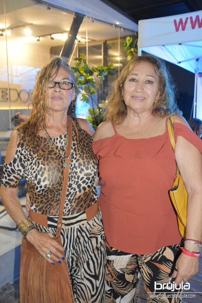 13 VELMA PALAFOX Y JOSEFINA MARTINEZ