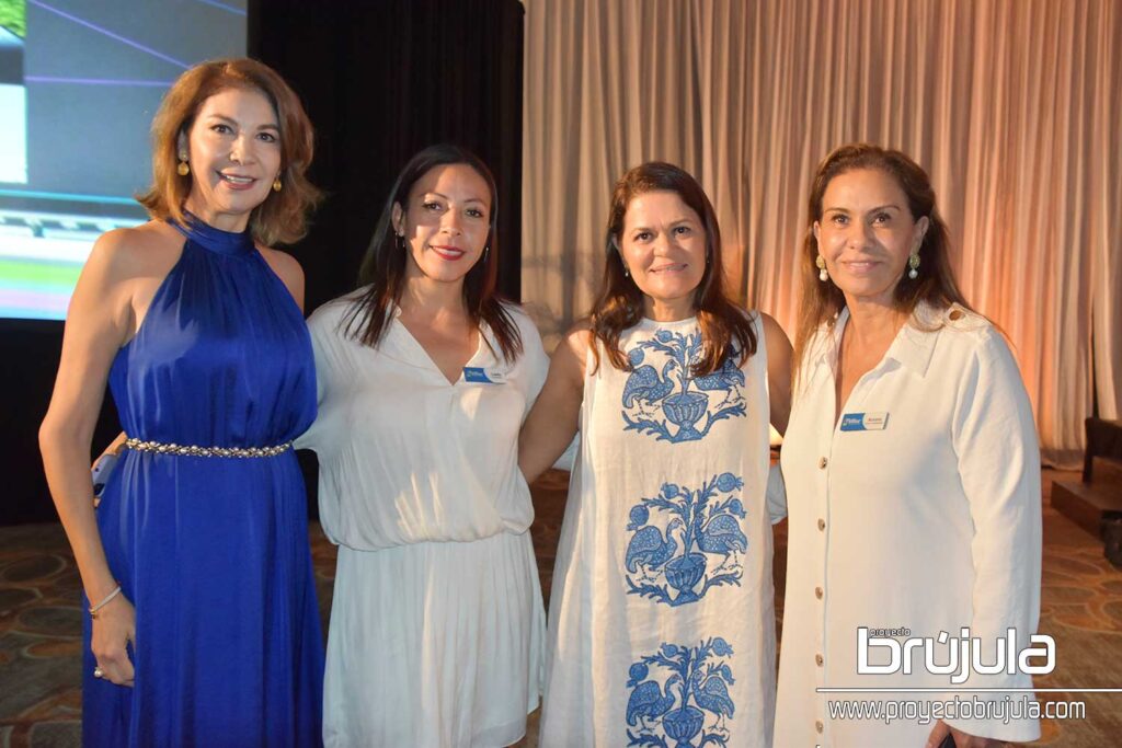 2 MARISOL ANCONA LUPITA ARROYO MAGDA PEREYRA Y ROXANA PENA