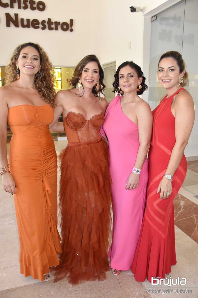 6 JESSICA SALINAS LORENA ALFARO CARLY CASARRUBIAS Y STEPHANIA TREJO