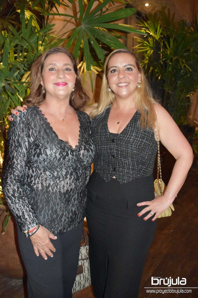 IVONNE ESCALANTE Y ERIKA CAMACHO