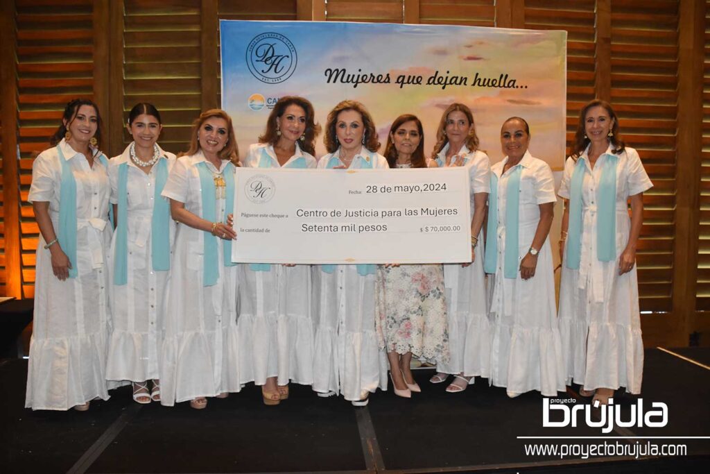 1 DAMAS HOTELERAS DE CANCúN ENTREGO DONATIVO