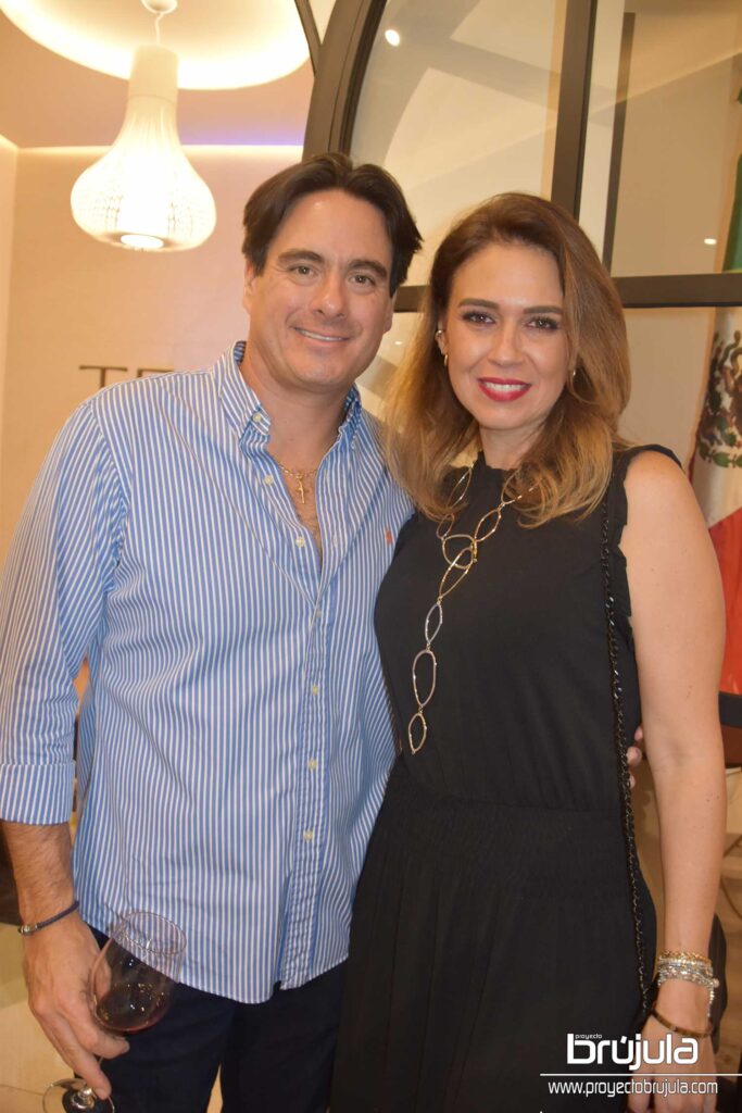 9 CHRISTIAN O´FARRILL Y GLORIA TORRUCO