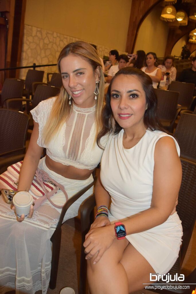 18 THAIS ARAUJO Y EDITH DOMINGUEZ 1