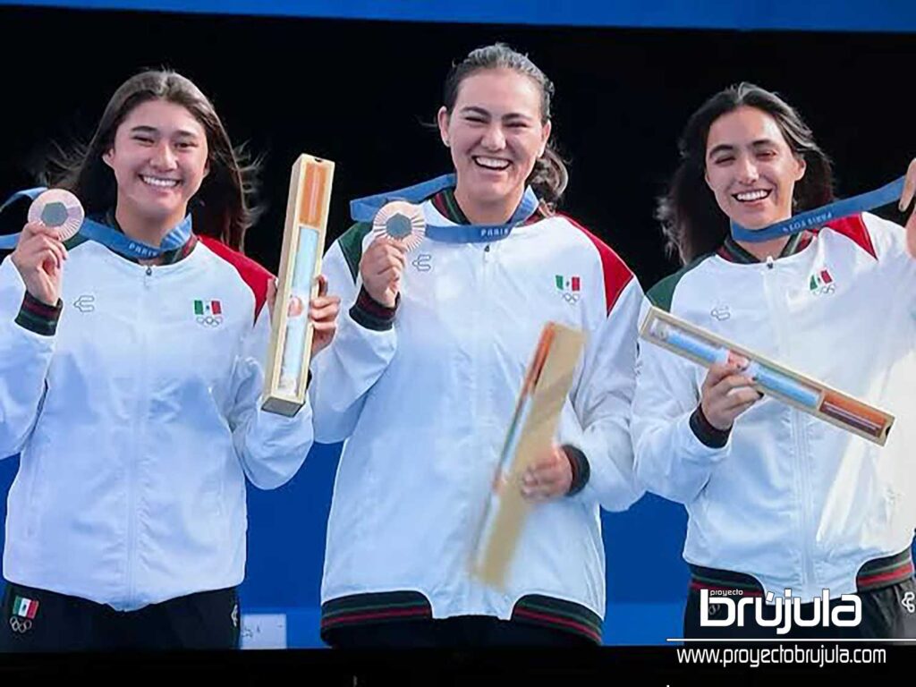 ALE VALENCIA, ANA PAULA VELáZQUEZ Y ANGELA RUIZ 