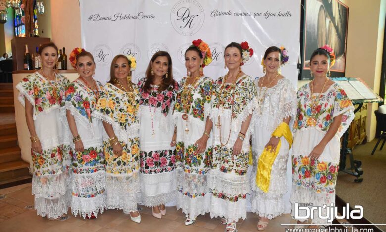 1 PATY DE BROUWER, MARTHA IBARRA, SONIA DE LA PEñA, VERóNICA LEZAMA, LOURDES VARA, CRISTINA PORTELLA, ANA KARINA CINTRóN Y FRIDA TEJEDA