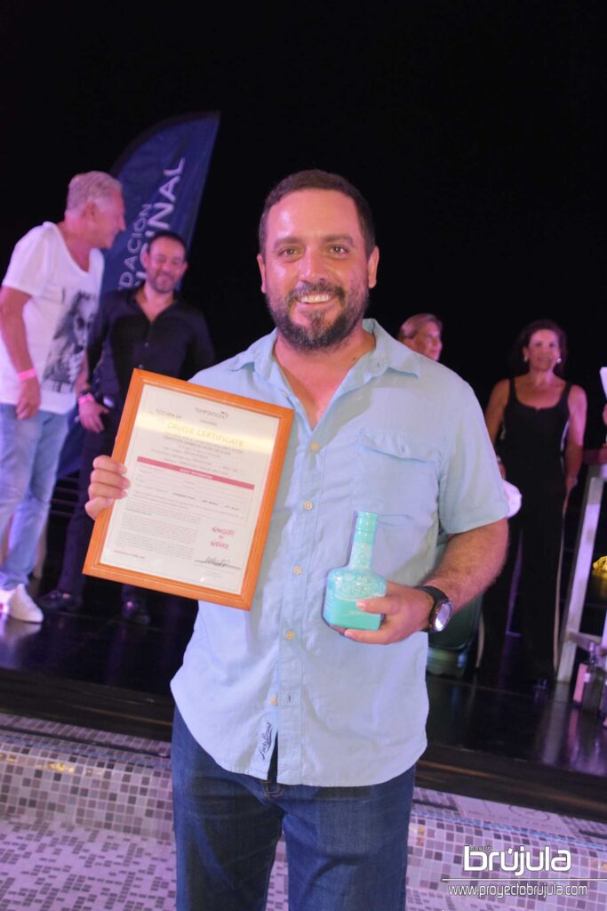 11 DAVID MARTíNEZ GANADOR DE UNA CABINA EN TEMPTATION CARIBBEAN CRUISE