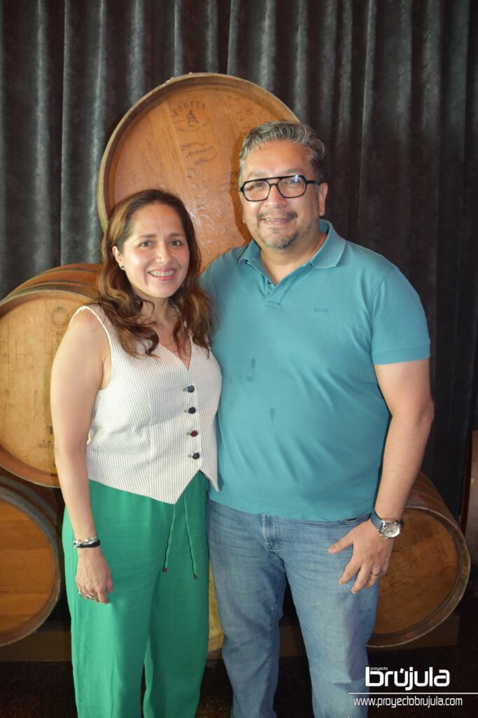 24 DULCE BAROJAS Y ROBERTO GARCíA