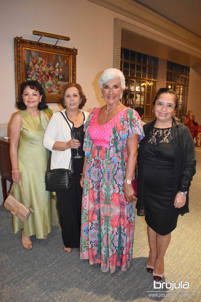 9 YOLANDA RODRíGUEZ, ANA CATA GARZA, ELENA VILLARREAL Y CITLALLI HERNáNDEZ