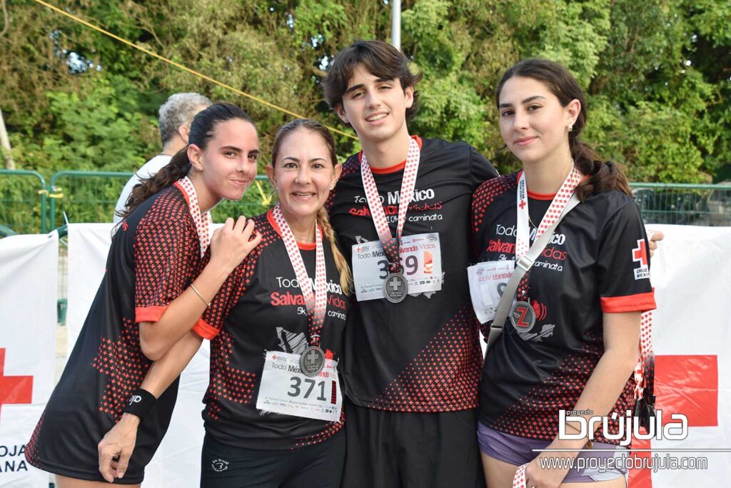 MARíA ANDREA GARCíA, DANIELA JAMIT, BERNAT BELLES Y MARIFER GARCíA