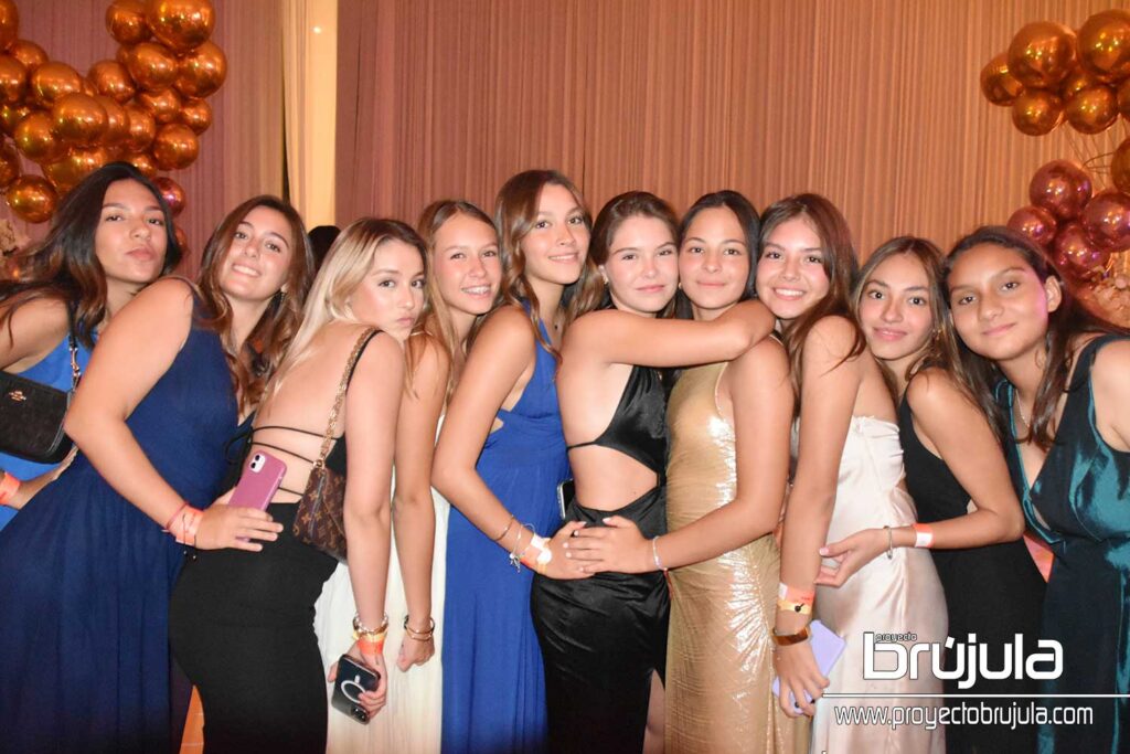 13 AMIGAS