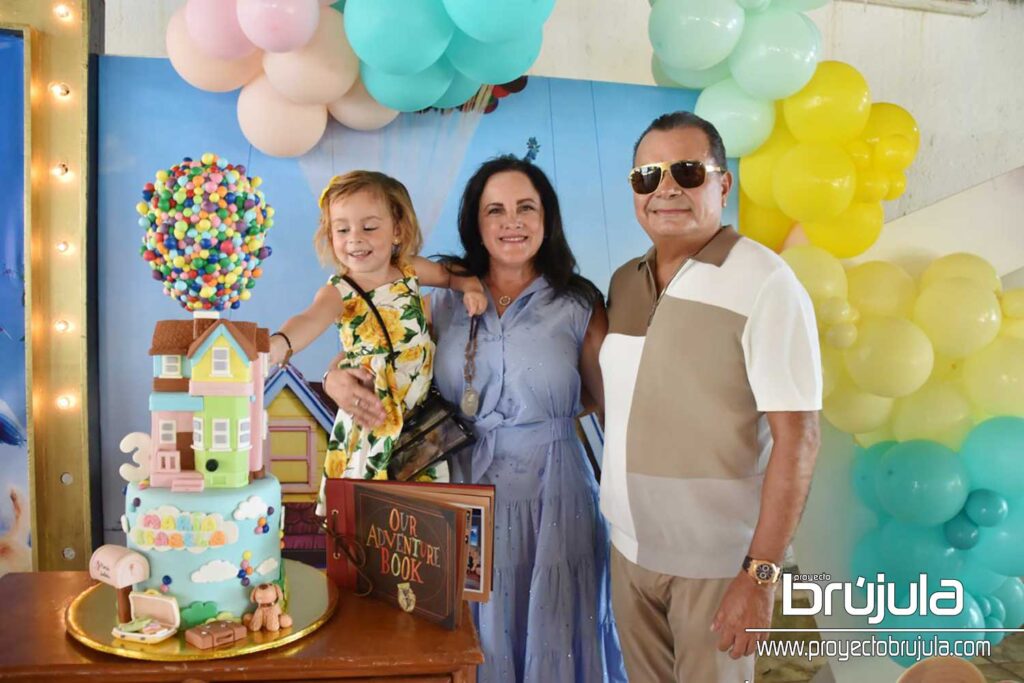 2 MARíA ISABELA, TERE ALVAREZ Y JULIO ASENCIO