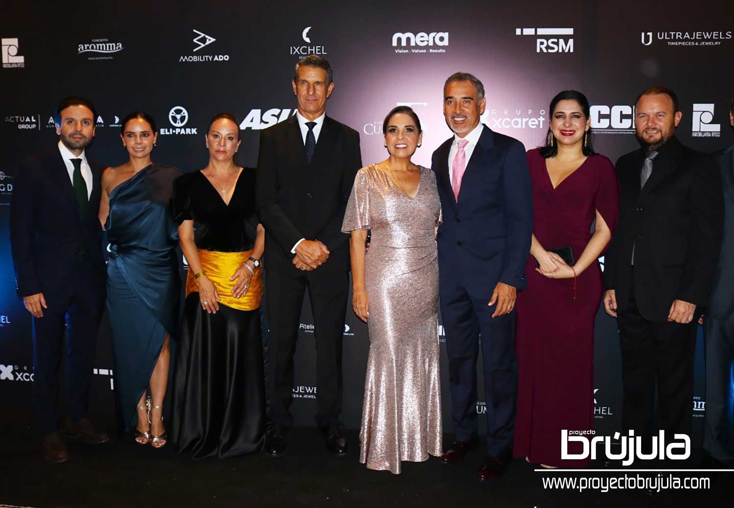 1 LUCIO LASTRA, ANA PATY PERALTA, COTE Y JAVIER OLVERA, MARA LEZAMA, OMAR TERRAZAS, ESTEFANíA MERCADO Y HEYDEN CEBADA