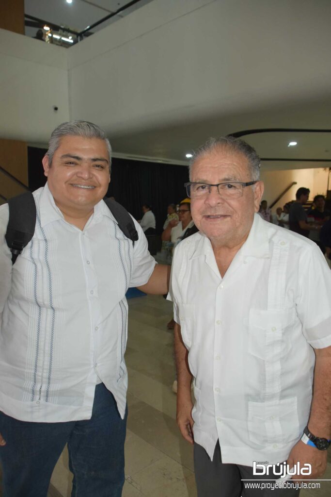 12 HUMBERTO HERNáNDEZ Y PADR FERNANDO 