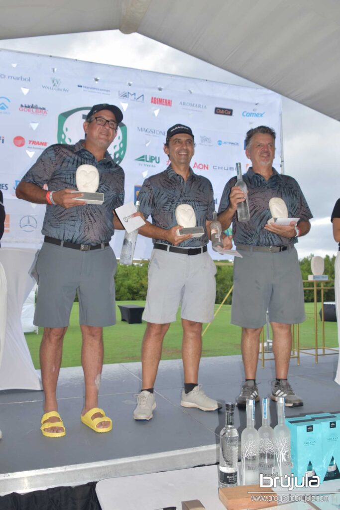 3 SEGUNDO LUGAR ALBERTO GARZA, ERNESTO DE LA PARRA Y EMILIO FLORES