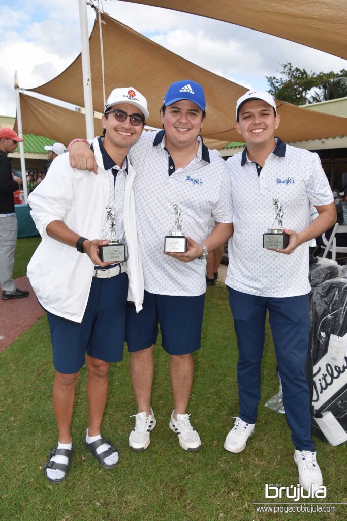 6 IKER LóPEZ, ALEJANDRO OJEDA Y JUAN PABLO CORNEJO