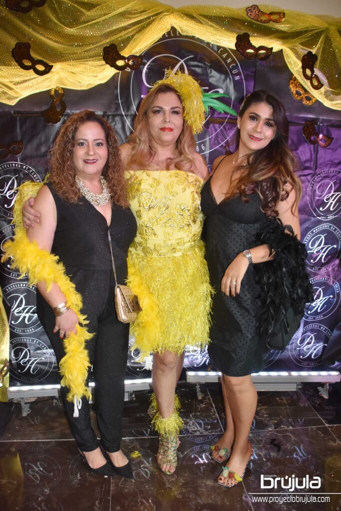 6 MARIBEL ZAPATA, ROSSY ARELLANO Y MARTHA ELIZONDO