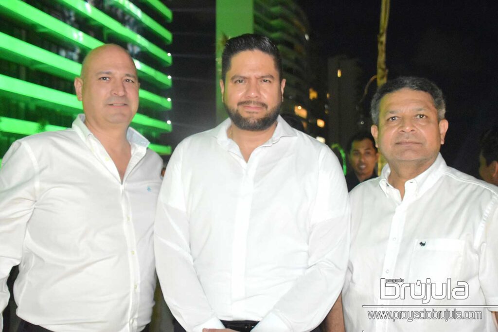 ENRIQUE SUáREZ, ROGELIO IBARRA Y CARLOS PéREZ